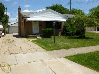 Foreclosed Home - 8516 N HUBBARD ST, 48185