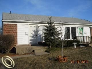 Foreclosed Home - 2363 STIEBER ST # 100, 48186