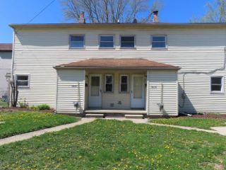 Foreclosed Home - 32606 MONTCALM ST # 3260, 48186