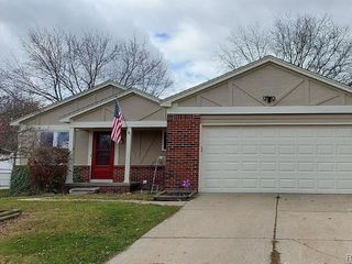 Foreclosed Home - 1438 HERITAGE DR, 48188