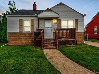 Foreclosed Home - 1024 HUDSON ST, 48192