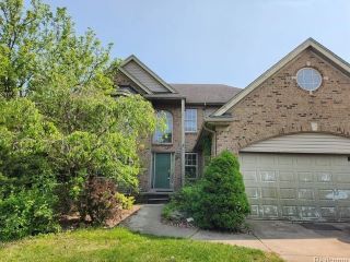 Foreclosed Home - 15305 MEADOW, 48195