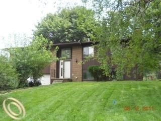 Foreclosed Home - 3151 HILLSIDE DR, 48197