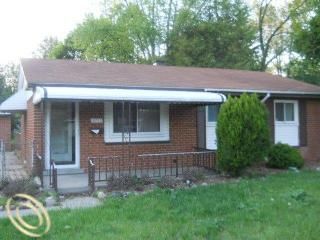 Foreclosed Home - 8715 NOTTINGHAM DR, 48198