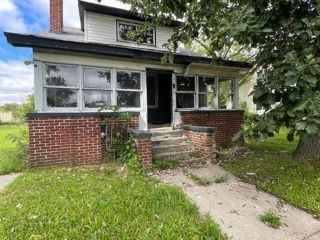 Foreclosed Home - 19645 CAMERON ST, 48203