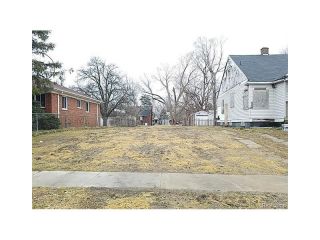 Foreclosed Home - 9309 Birwood St, 48204
