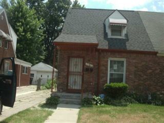 Foreclosed Home - 15606 E 7 MILE RD, 48205