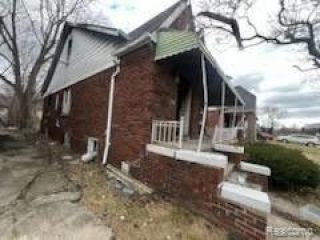 Foreclosed Home - 18624 WALTHAM ST, 48205