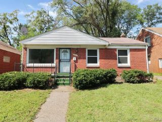 Foreclosed Home - 19359 WALTHAM ST, 48205