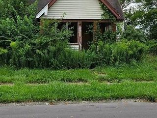 Foreclosed Home - 14490 PROMENADE ST, 48213