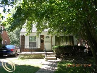 Foreclosed Home - 17639 LENORE, 48219