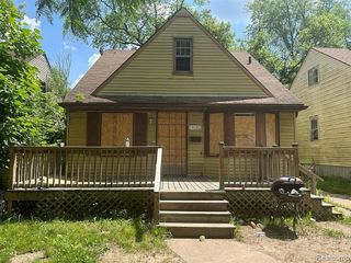 Foreclosed Home - 18182 HEYDEN ST, 48219