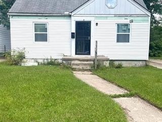 Foreclosed Home - 18748 GREENVIEW AVE, 48219