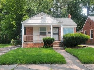 Foreclosed Home - 18496 PLAINVIEW AVE, 48219