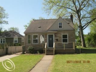 Foreclosed Home - 1017 ALBERTA ST, 48220