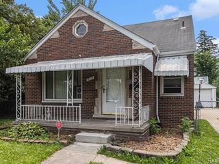 Foreclosed Home - 18014 CHESTER ST, 48224