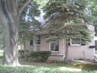 Foreclosed Home - 20049 WOODCREST ST, 48225