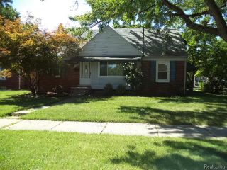 Foreclosed Home - 19608 Woodside St, 48225