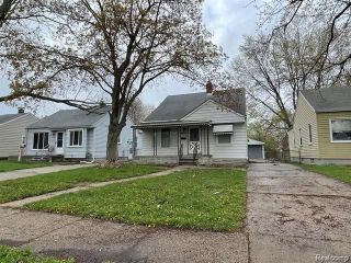 Foreclosed Home - 18929 WOODCREST ST, 48225