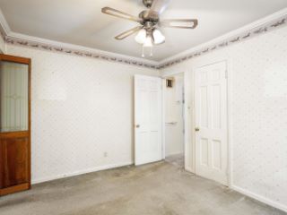 Foreclosed Home - 20883 HAWTHORNE ST, 48225