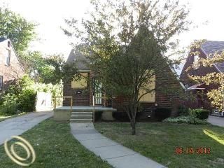 Foreclosed Home - 9567 WARD ST, 48227