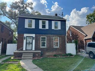 Foreclosed Home - 15867 MANSFIELD ST, 48227