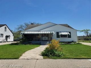 Foreclosed Home - 8228 PIERSON ST, 48228