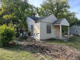 Foreclosed Home - 8047 GREENVIEW AVE, 48228