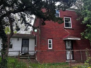 Foreclosed Home - 9390 FAUST AVE, 48228