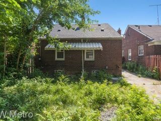 Foreclosed Home - 8275 WHITCOMB ST, 48228