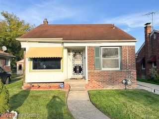 Foreclosed Home - 9594 WESTWOOD ST, 48228