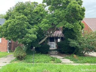 Foreclosed Home - 8276 PREST ST, 48228