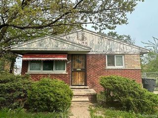 Foreclosed Home - 18924 GODDARD ST, 48234