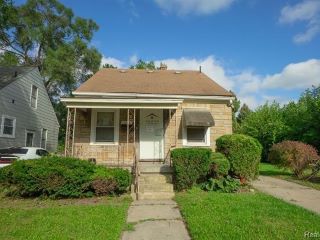 Foreclosed Home - 19140 ALGONAC ST, 48234