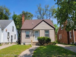 Foreclosed Home - 19480 SAINT MARYS ST, 48235