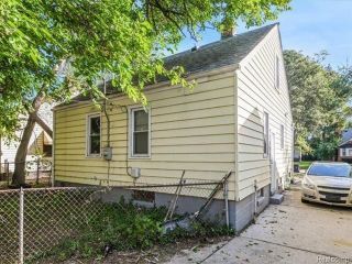 Foreclosed Home - 19737 FORRER ST, 48235