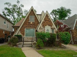 Foreclosed Home - 16176 TRACEY ST, 48235