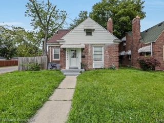 Foreclosed Home - 18601 ROBSON ST, 48235
