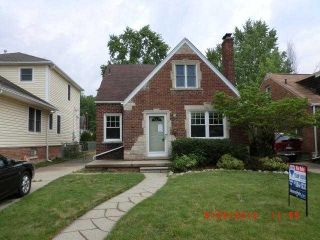 Foreclosed Home - 1800 ROSLYN RD, 48236
