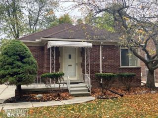 Foreclosed Home - 1805 OXFORD RD, 48236