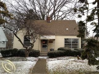 Foreclosed Home - 23040 ROANOKE AVE, 48237