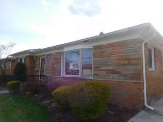 Foreclosed Home - 23431 Parklawn St, 48237