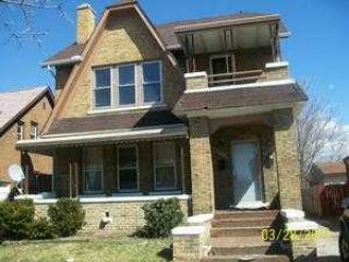 Foreclosed Home - 14882 PETOSKEY AVE, 48238