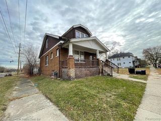 Foreclosed Home - 15514 NORTHLAWN ST, 48238