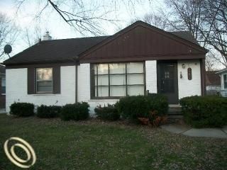 Foreclosed Home - 15621 GAYLORD, 48239