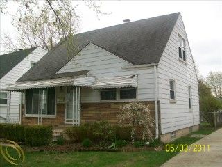 Foreclosed Home - 18511 GAYLORD, 48240