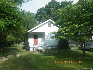 Foreclosed Home - 19745 Gaylord, 48240