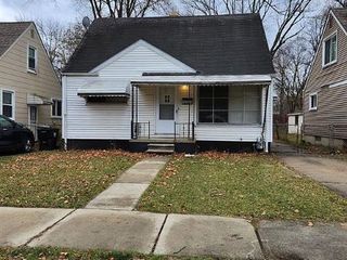 Foreclosed Home - 18233 FIVE POINTS ST, 48240