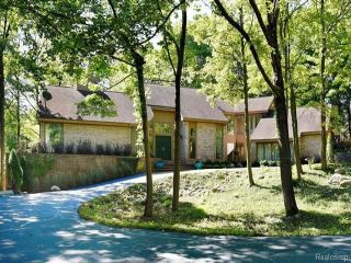 Foreclosed Home - 4650 LAHSER RD, 48302