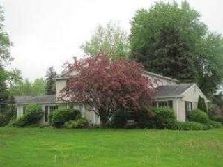Foreclosed Home - 165 WOODEDGE DR, 48304
